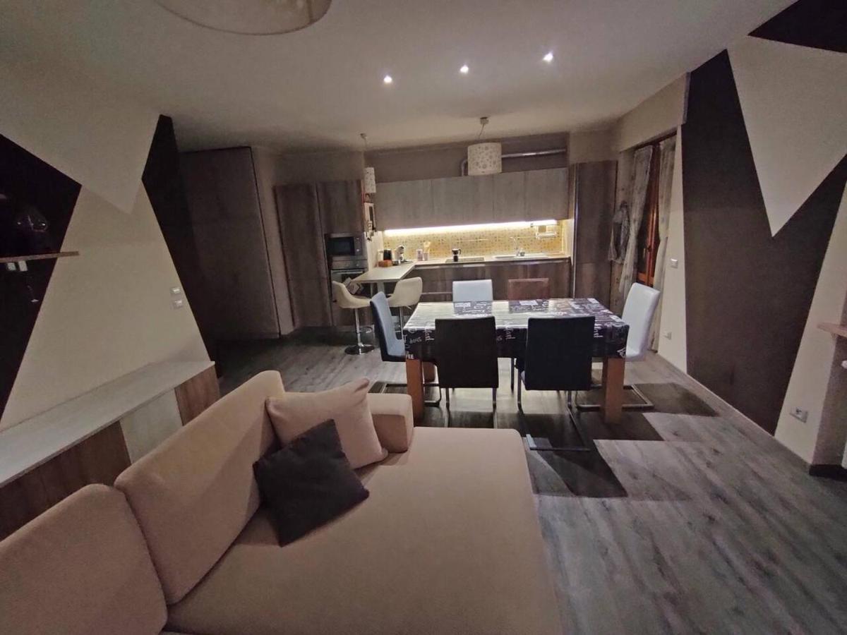 Appartamento Chentre En Ville - A 2 Passi Dal Centro - Parcheggio Gratuito - Cir-Vda-Aosta-0073 Экстерьер фото